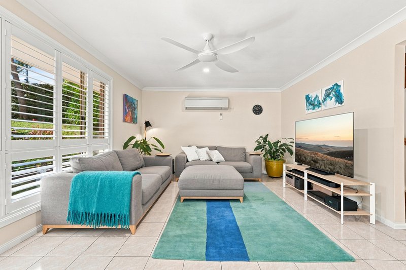 Photo - 55 Kilmorey Street, Carindale QLD 4152 - Image 11