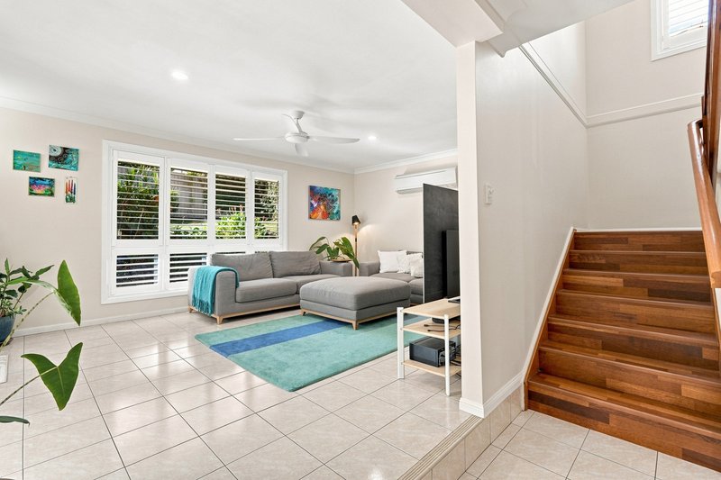 Photo - 55 Kilmorey Street, Carindale QLD 4152 - Image 13