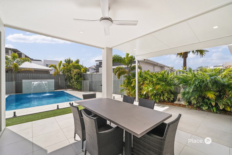 Photo - 55 Lakeview Promenade, Newport QLD 4020 - Image 8