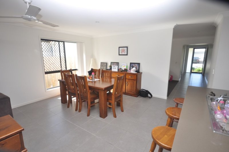 Photo - 55 Lennon Blvd , Narangba QLD 4504 - Image 18