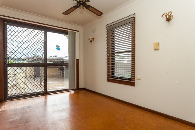 Photo - 55 Lindsay Street, Cessnock NSW 2325 - Image 10