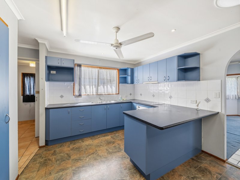 Photo - 55 Lisa Street, Deception Bay QLD 4508 - Image 3