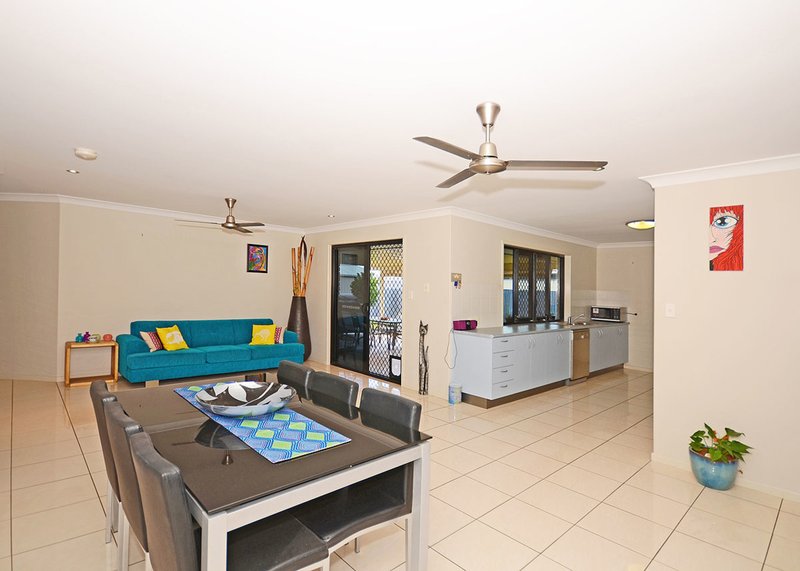 Photo - 55 Lucas Drive, Burrum Heads QLD 4659 - Image 7