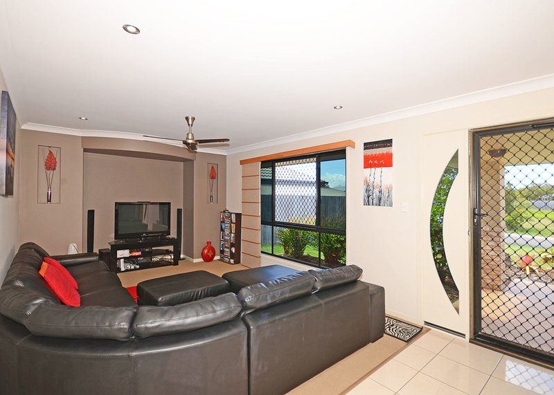 Photo - 55 Lucas Drive, Burrum Heads QLD 4659 - Image 9