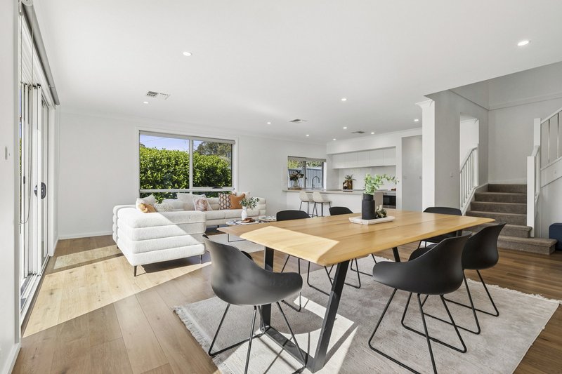 Photo - 55 Macfarland Crescent, Chifley ACT 2606 - Image 7