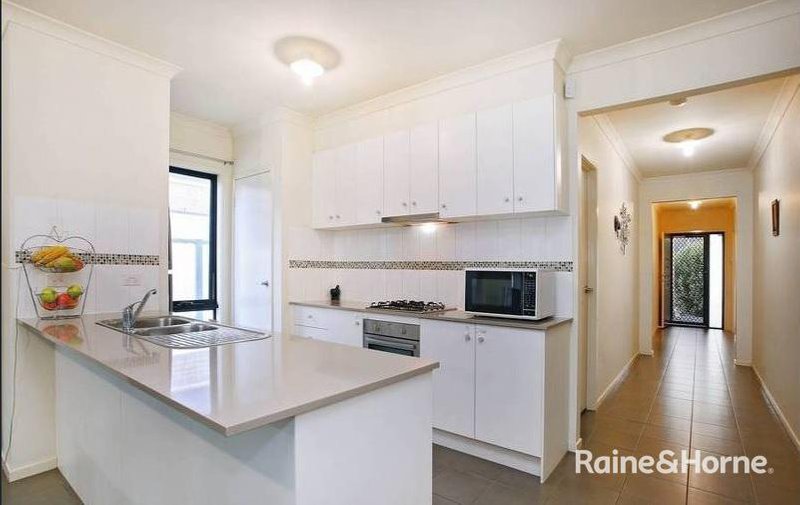 Photo - 55 Manny Paul Circuit, Burnside Heights VIC 3023 - Image 2