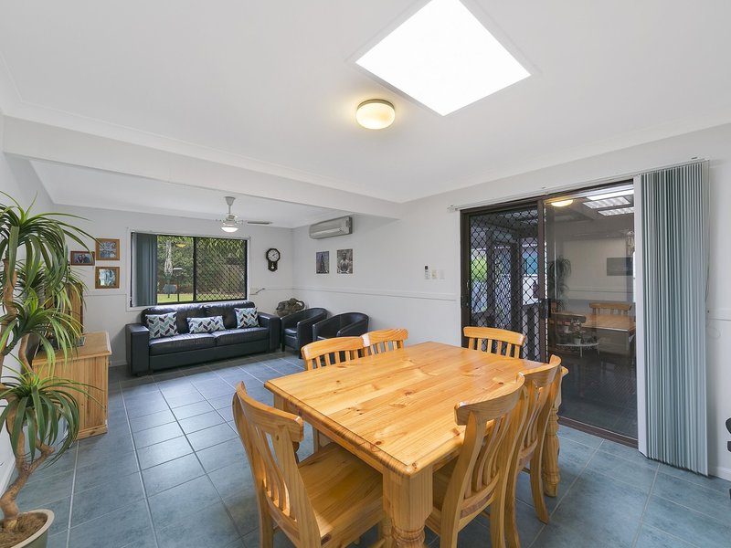 Photo - 55 Manoa Road, Budgewoi NSW 2262 - Image 4