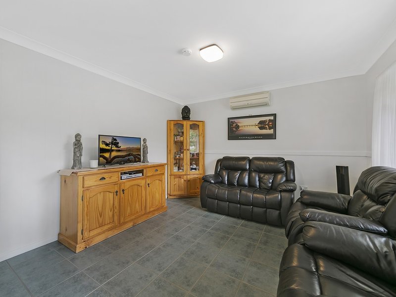 Photo - 55 Manoa Road, Budgewoi NSW 2262 - Image 5