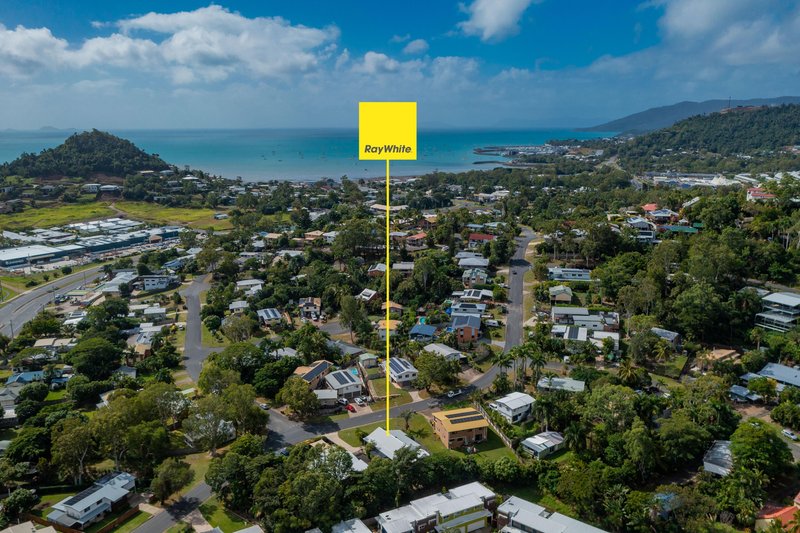 Photo - 55 Manooka Drive, Cannonvale QLD 4802 - Image 2