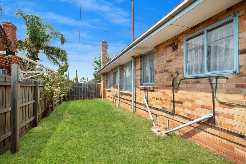 Photo - 55 Marchant Avenue, Reservoir VIC 3073 - Image 9