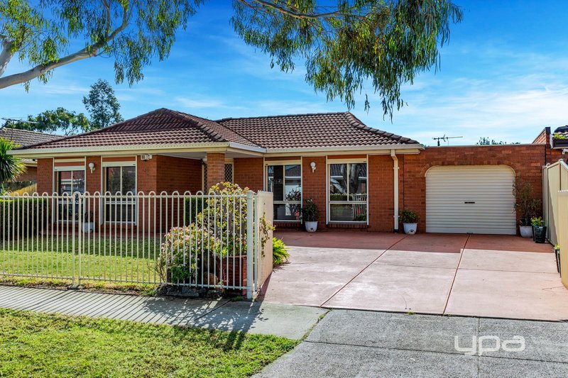 55 Meadowbank Drive, Sunshine North VIC 3020