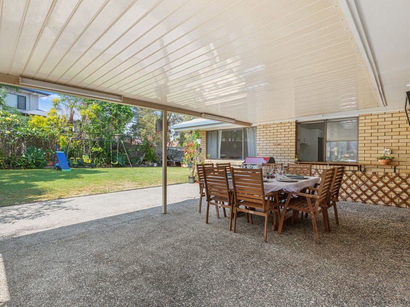 Photo - 55 Meadowlands Road, Carindale QLD 4152 - Image 14