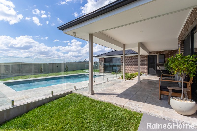 Photo - 55 Mendel Drive, Kelso NSW 2795 - Image 2