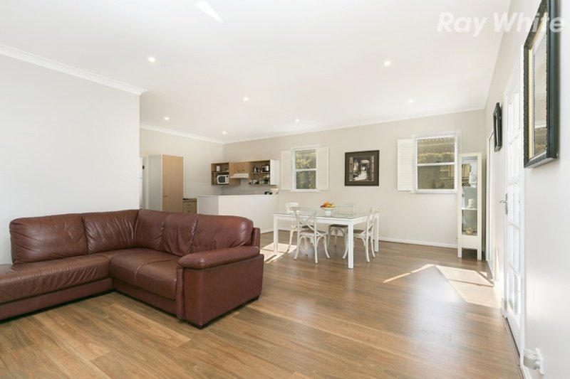 Photo - 55 Mirreen Ave , Davistown NSW 2251 - Image 4