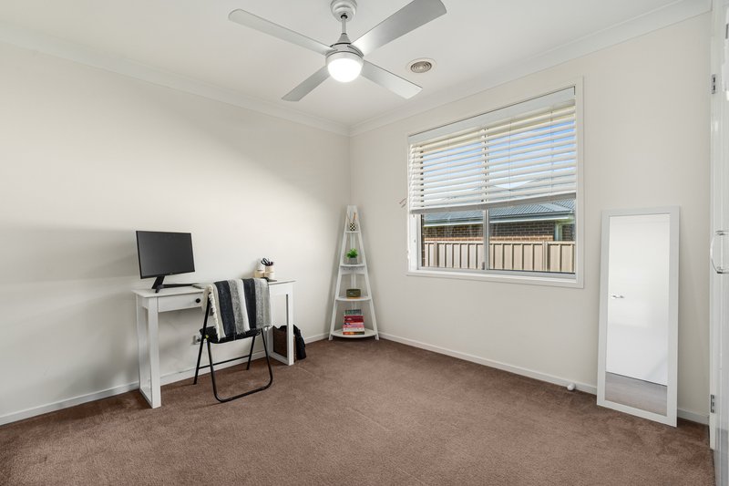 Photo - 55 Molloy Drive, Orange NSW 2800 - Image 11