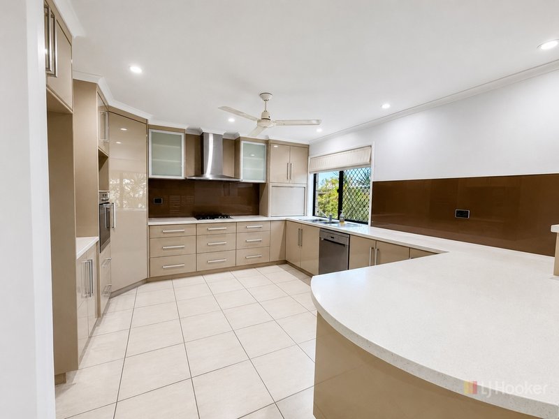 Photo - 55 Monash Way, Ooralea QLD 4740 - Image 3
