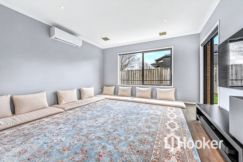Photo - 55 Morningside Boulevard, Cranbourne West VIC 3977 - Image 4