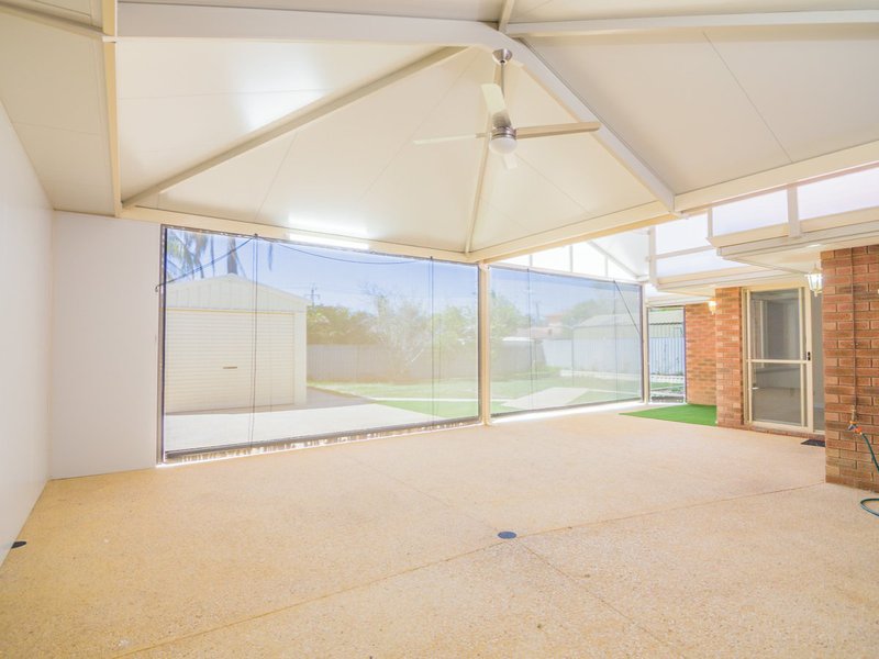 Photo - 55 Ningaloo Way, Thornlie WA 6108 - Image 19