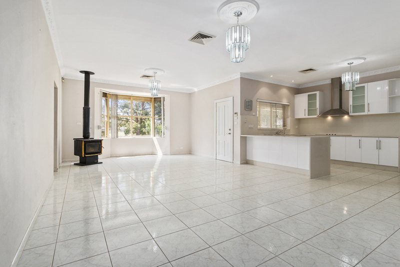 Photo - 55 Ninth Ave , Austral NSW 2179 - Image 2