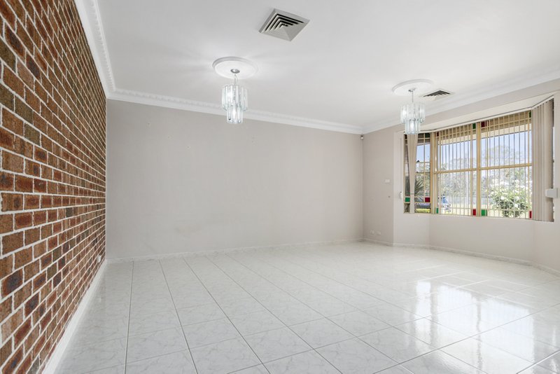 Photo - 55 Ninth Ave , Austral NSW 2179 - Image 3