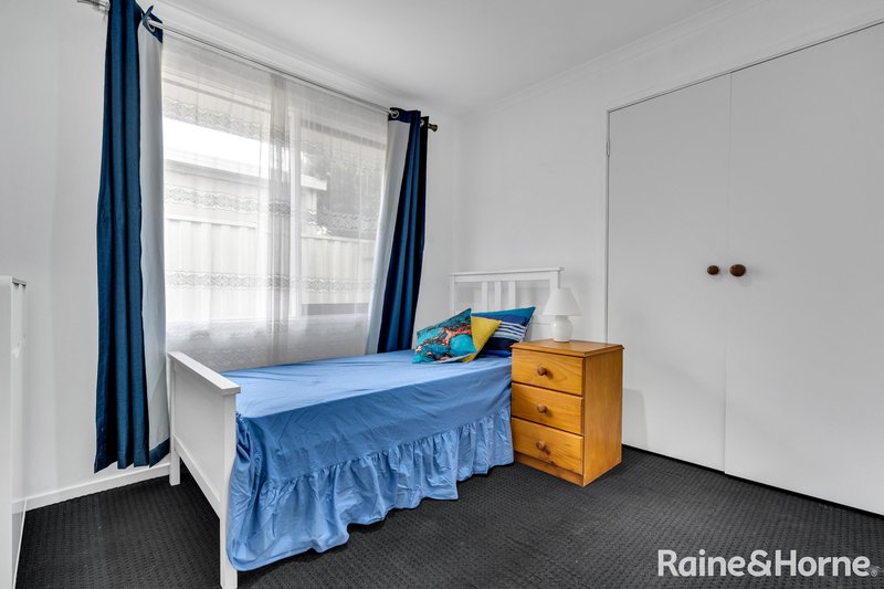 Photo - 55 Northleigh Avenue, Craigieburn VIC 3064 - Image 13