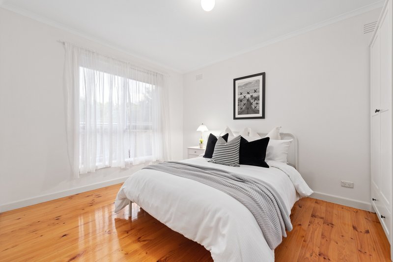 Photo - 55 Outlook Drive, Camberwell VIC 3124 - Image 10