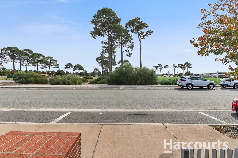 Photo - 55 Oval Vista, Ellenbrook WA 6069 - Image 30