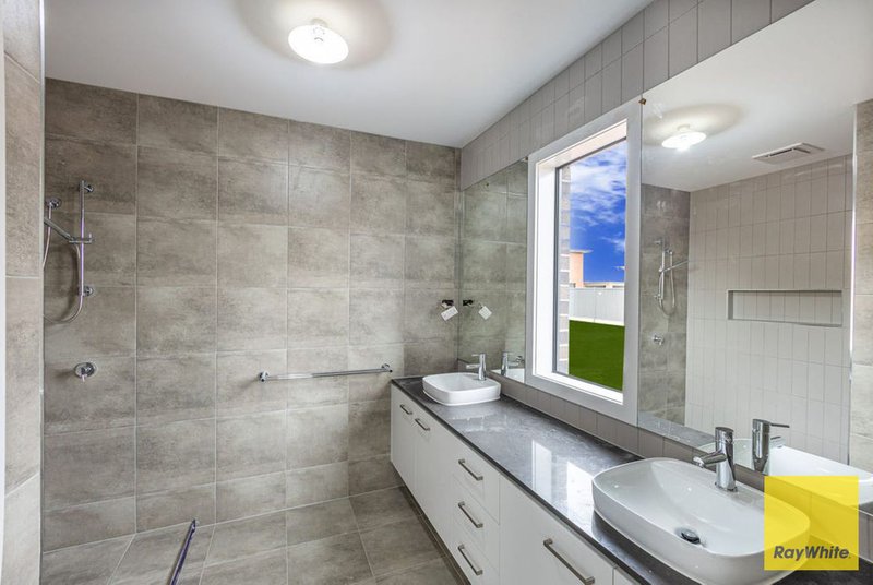 Photo - 55 Palara Drive, Strathtulloh VIC 3338 - Image 3