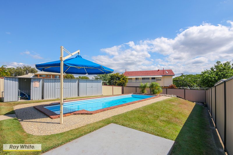 Photo - 55 Pamrick Crescent, Clontarf QLD 4019 - Image 11