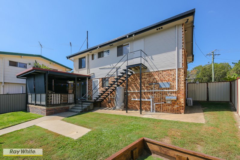 Photo - 55 Pamrick Crescent, Clontarf QLD 4019 - Image 14