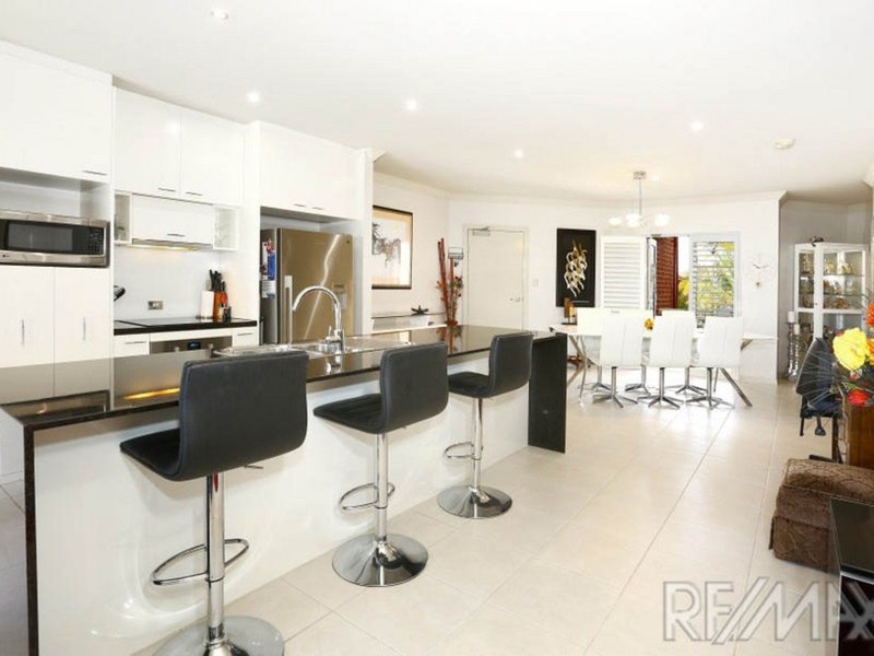 Photo - 55 Paradise Springs Ave , Robina QLD 4226 - Image 5