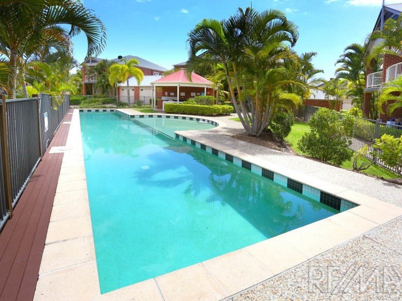 Photo - 55 Paradise Springs Ave , Robina QLD 4226 - Image 7