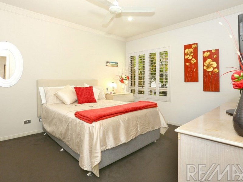 Photo - 55 Paradise Springs Ave , Robina QLD 4226 - Image 10