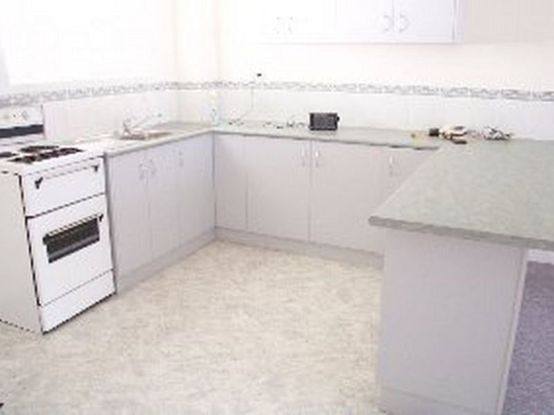 Photo - 5/5 Parkhill Street, Pearce ACT 2607 - Image 2