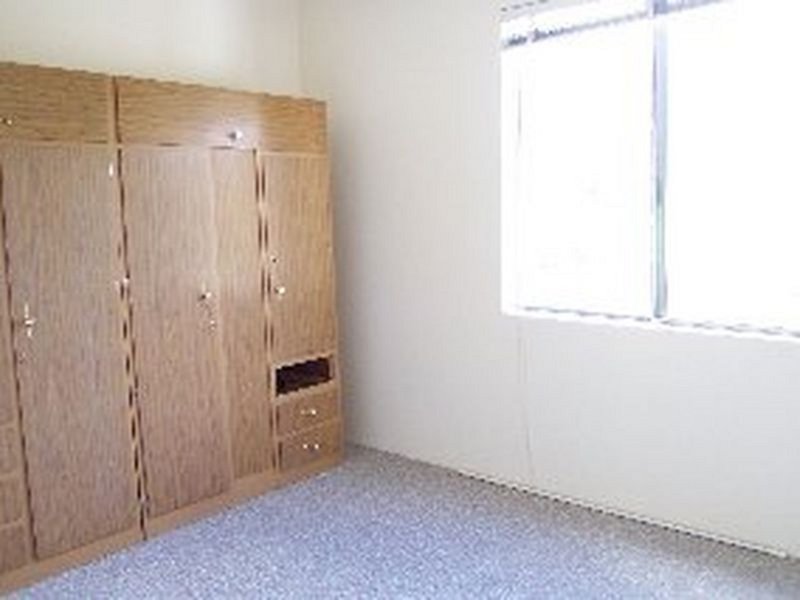 Photo - 5/5 Parkhill Street, Pearce ACT 2607 - Image 4