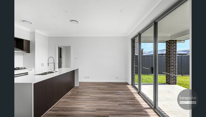 Photo - 55 Peartree Circuit, Werrington NSW 2747 - Image 4