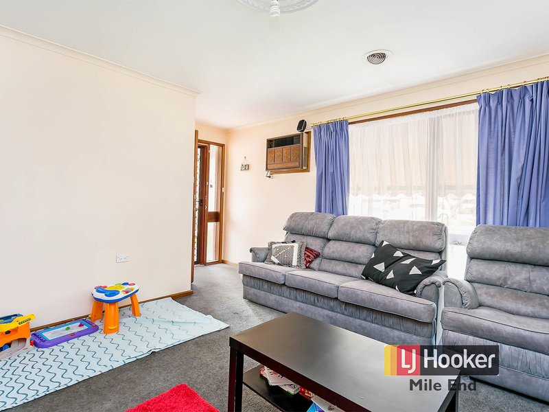 Photo - 55 Piper Street, Parafield Gardens SA 5107 - Image 2