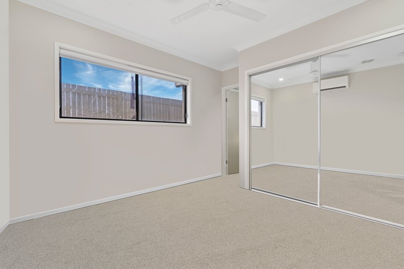 Photo - 55 Point Avenue, Victoria Point QLD 4165 - Image 7