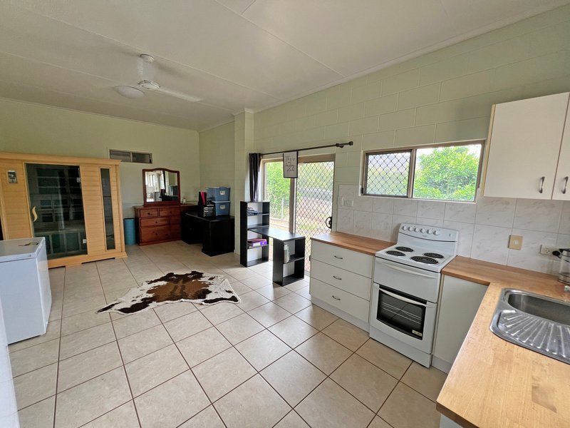 Photo - 55 Rankine Drive, Tolga QLD 4882 - Image 16