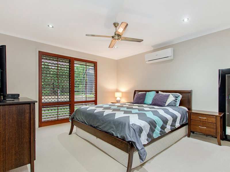 Photo - 55 Regatta Avenue, Oxenford QLD 4210 - Image 10