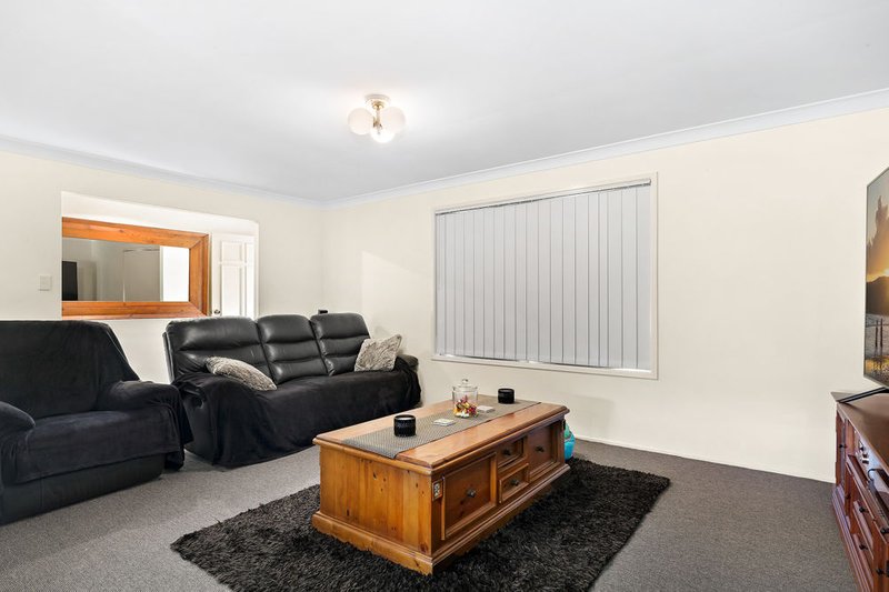 Photo - 55 Reginald Avenue, Arana Hills QLD 4054 - Image 5