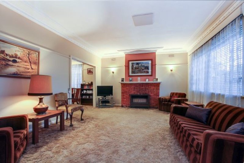 Photo - 55 Rubicon Street, Reservoir VIC 3073 - Image 2