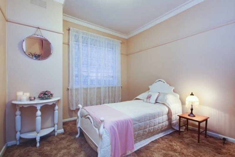 Photo - 55 Rubicon Street, Reservoir VIC 3073 - Image 7