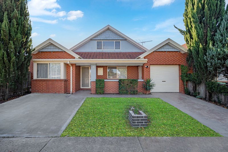 Photo - 55 Santa Cruz Boulevard, Roxburgh Park VIC 3064 - Image 1