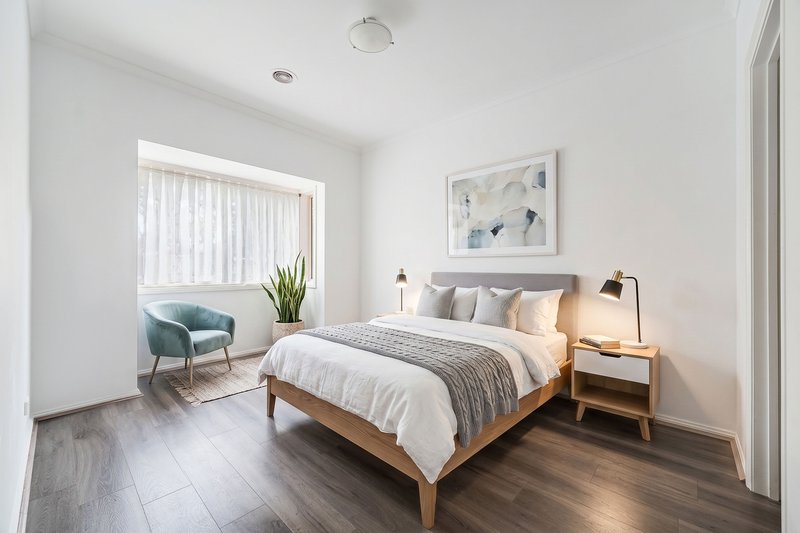 Photo - 55 Santa Cruz Boulevard, Roxburgh Park VIC 3064 - Image 9
