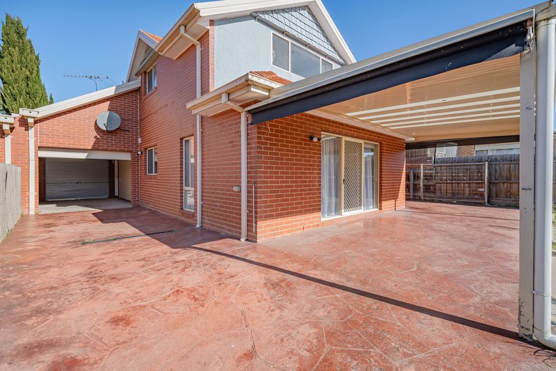 Photo - 55 Santa Cruz Boulevard, Roxburgh Park VIC 3064 - Image 17