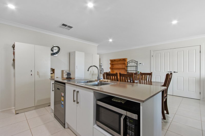 Photo - 55 Schilling Street, Kadina SA 5554 - Image 6