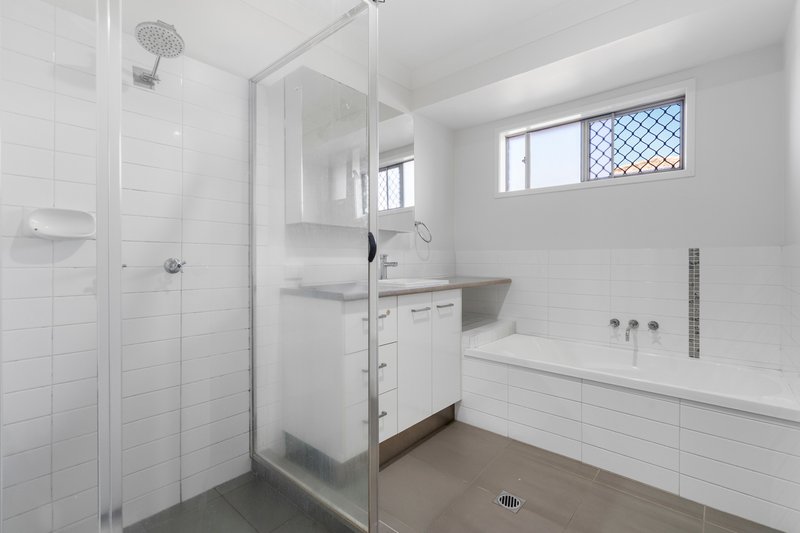 Photo - 55 Selwyn Street, North Booval QLD 4304 - Image 13