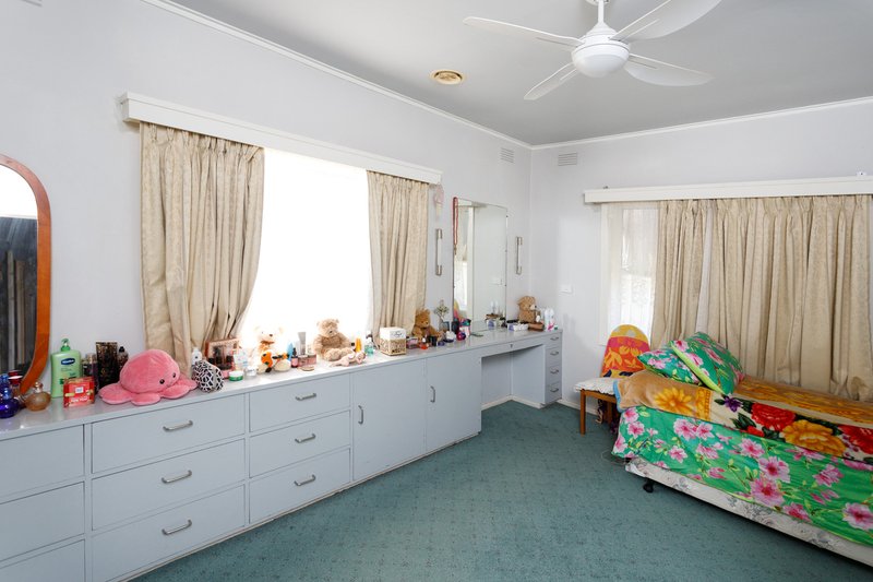 Photo - 55 Service Street, Tatura VIC 3616 - Image 9