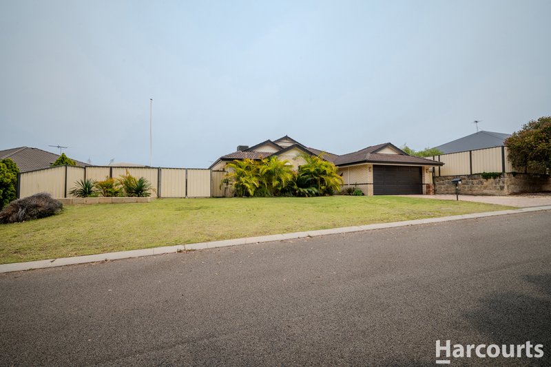 Photo - 55 Shiralee Bend, Carramar WA 6031 - Image 2